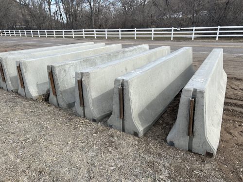 concrete-wheel-stops-110